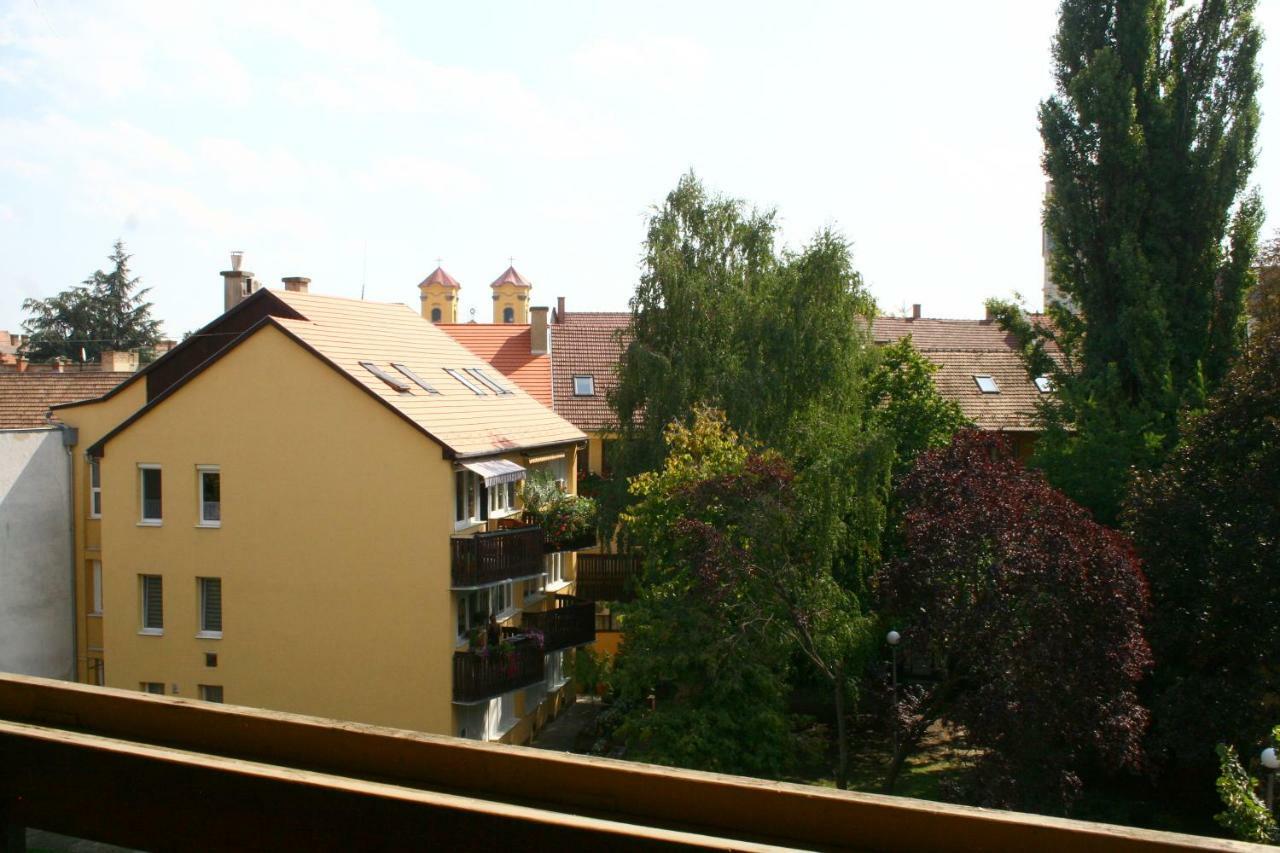 F&M Apartman Έγκερ Εξωτερικό φωτογραφία